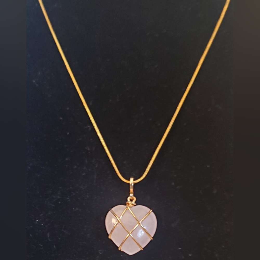 Aura Bloom Rose Quarts Heart Goldtone Necklace - Picture 2 of 5